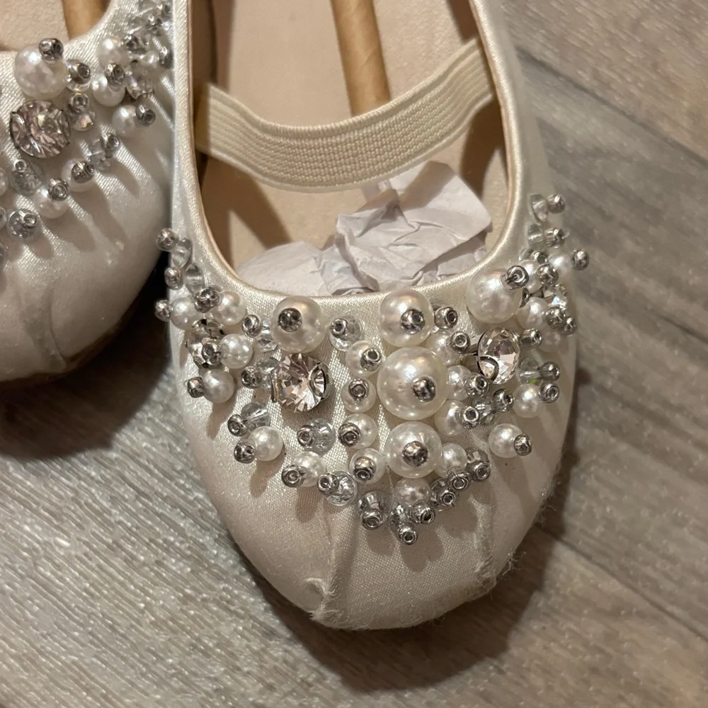 Dream Pairs Cream Pearl & Rhinestone Ballet Flats for Girls